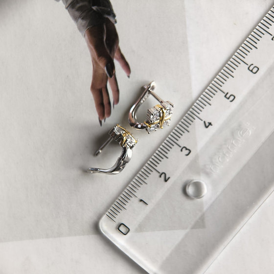 Серебряные серьги с фианитами