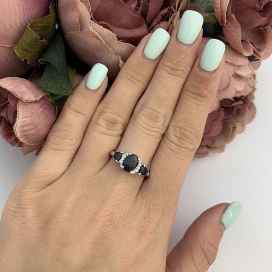 Серебряное кольцо с сапфиром 2.342ct