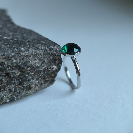 Серебряное кольцо с фианитами