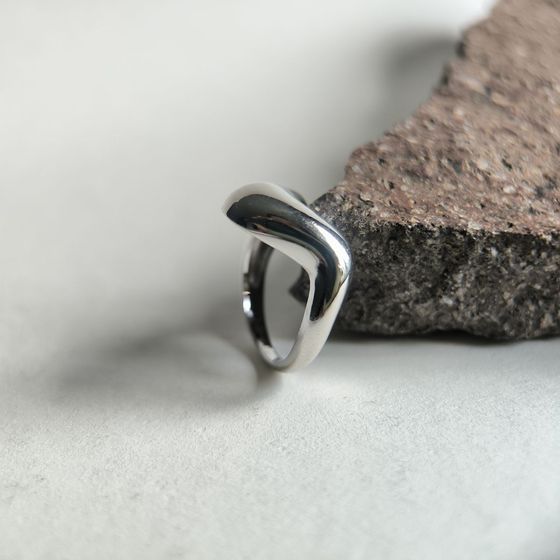 Серебряное кольцо без камней