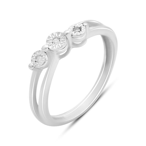 Серебряное кольцо с бриллиантом