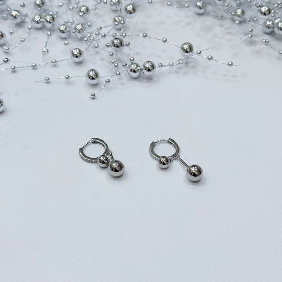 Серебряные серьги с фианитами