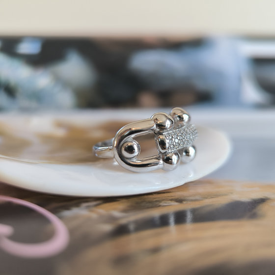 Серебряное кольцо с фианитами 0.25ct