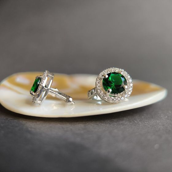 Серебряные серьги с изумрудом nano 3.982ct