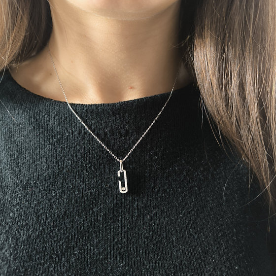 Серебряное колье с фианитами