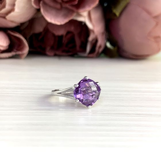 Серебряное кольцо с александритом 5.4ct