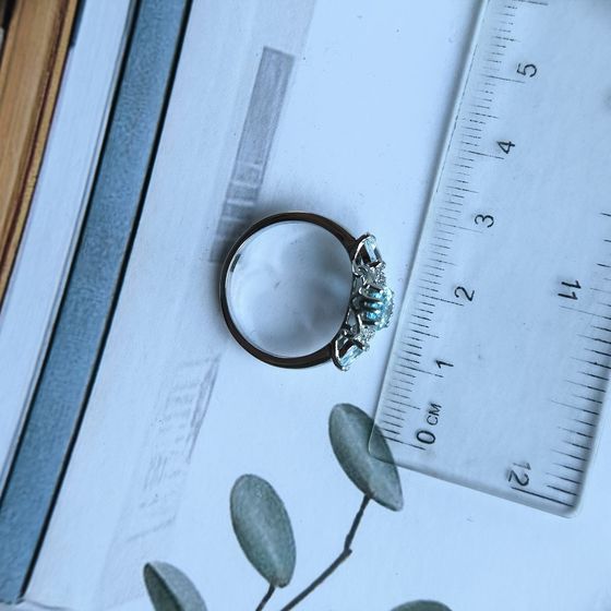Серебряное кольцо с топазом 2.048ct