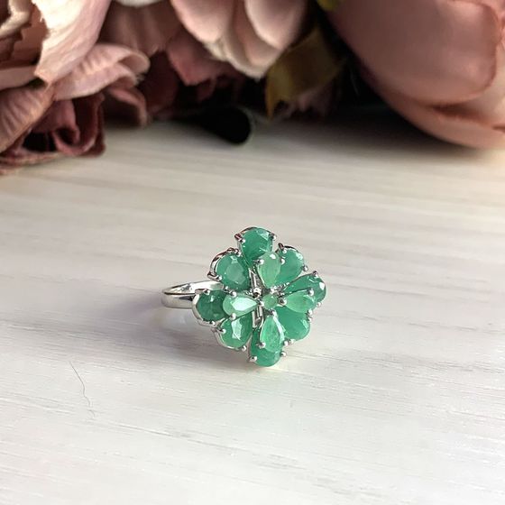 Серебряное кольцо с изумрудом 3.625ct