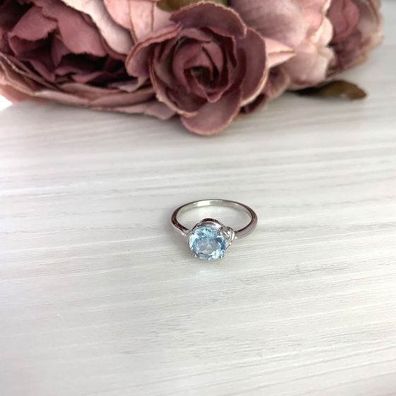 Серебряное кольцо с топазом 2.333ct