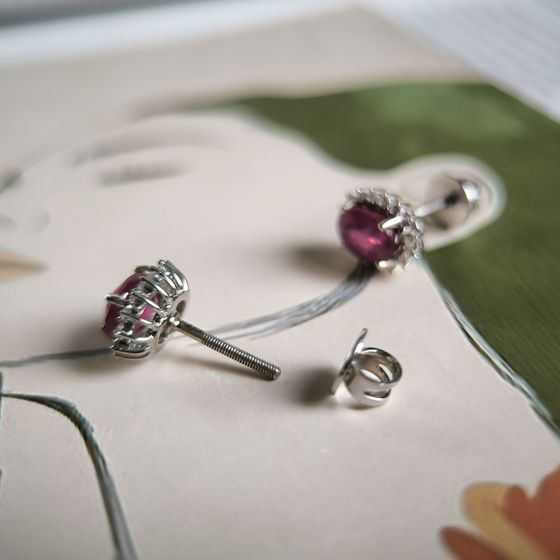 Серебряные серьги с рубином 2.662ct