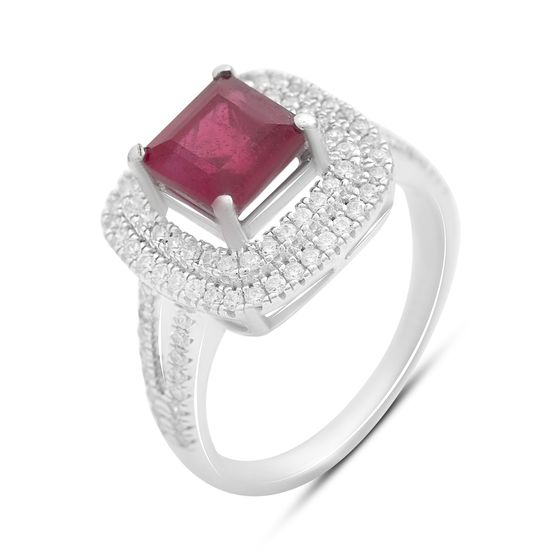 Серебряное кольцо с рубином 3.673ct, фианитами