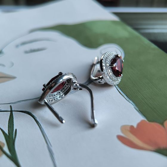 Серебряные серьги с гранатом 4.434ct