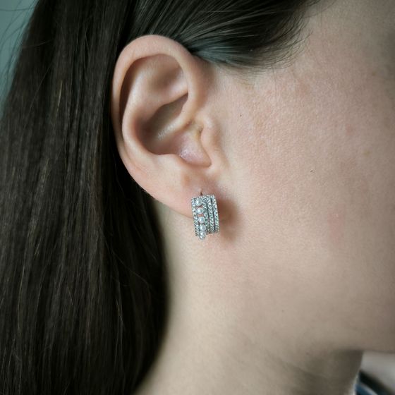 Серебряные серьги с жемчугом, фианитами