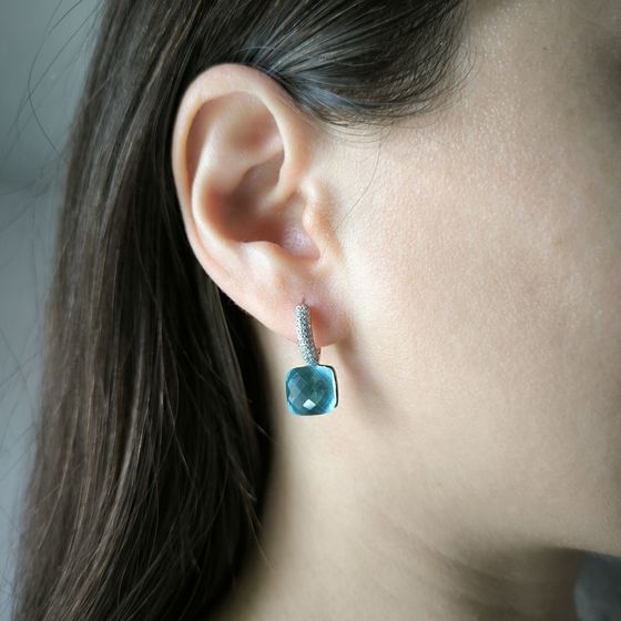 Серебряные серьги с фианитами
