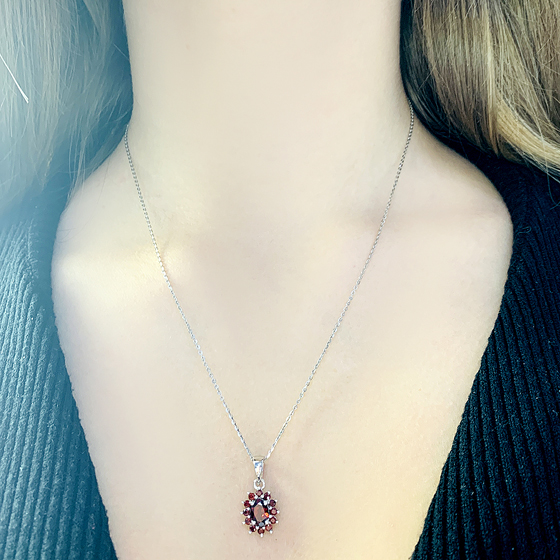 Серебряная подвеска с гранатом 1.492ct