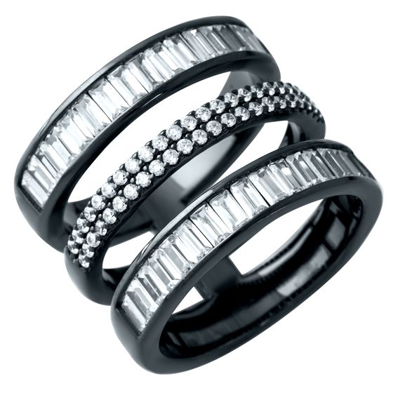 Серебряное кольцо с фианитами