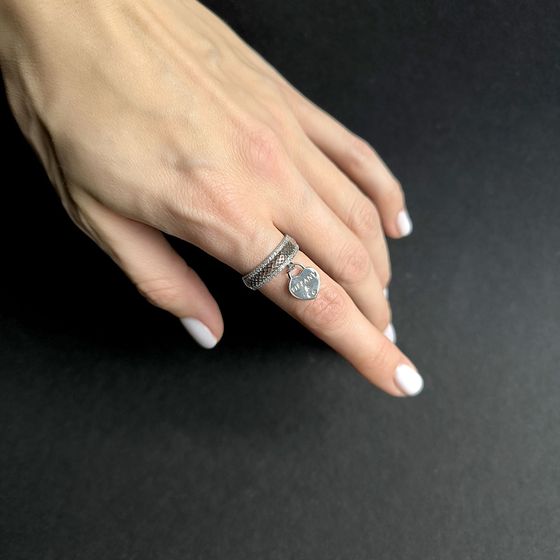 Серебряное кольцо с фианитами