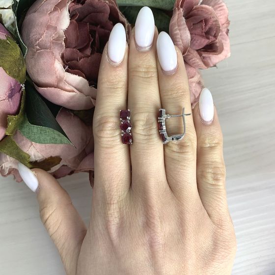 Серебряные серьги с рубином 2.595ct