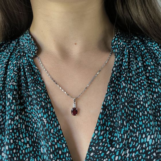 Серебряная подвеска с гранатом nano, фианитами