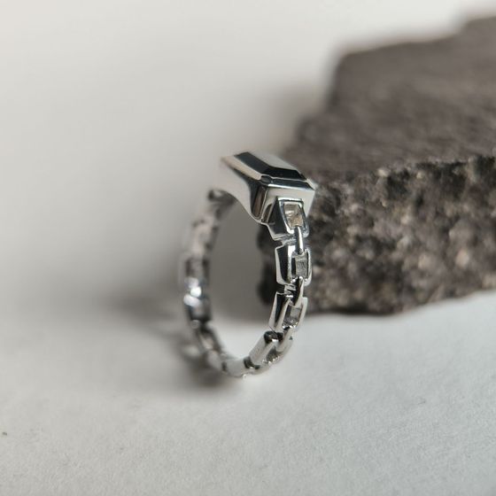 Серебряное кольцо с сапфиром nano 1.467ct