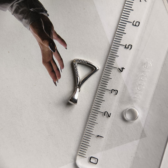 Серебряная подвеска с фианитами 0.1ct
