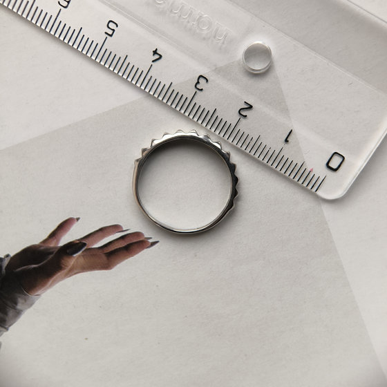 Серебряное кольцо без камней