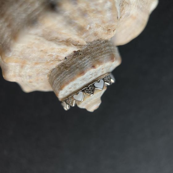 Серебряное кольцо с емаллю, фианитами