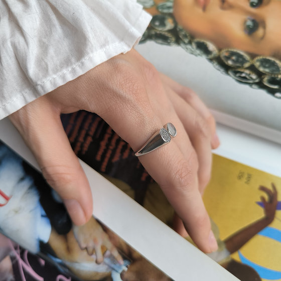 Серебряное кольцо с фианитами 0.21ct