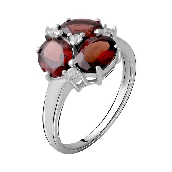 Серебряное кольцо с гранатом 4.086ct