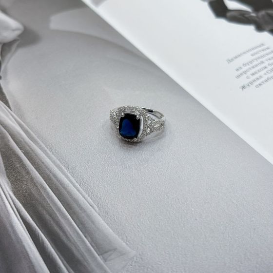 Серебряное кольцо с сапфиром nano 3.533ct