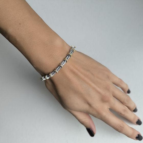 Серебряный браслет с фианитами