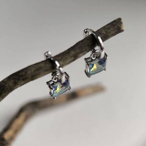 Серебряные серьги с мистик топазом 3.833ct