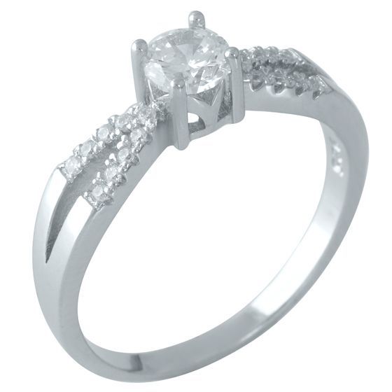 Серебряное кольцо с фианитами