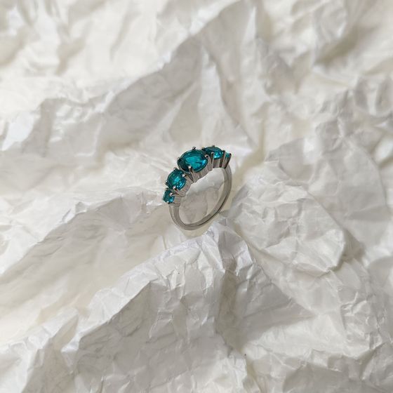 Серебряное кольцо с изумрудом nano 1.9ct