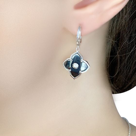 Серебряные серьги с керамикой