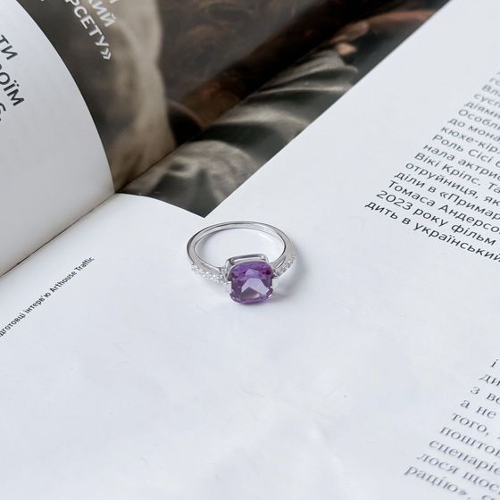 Серебряное кольцо с александритом 3.882ct
