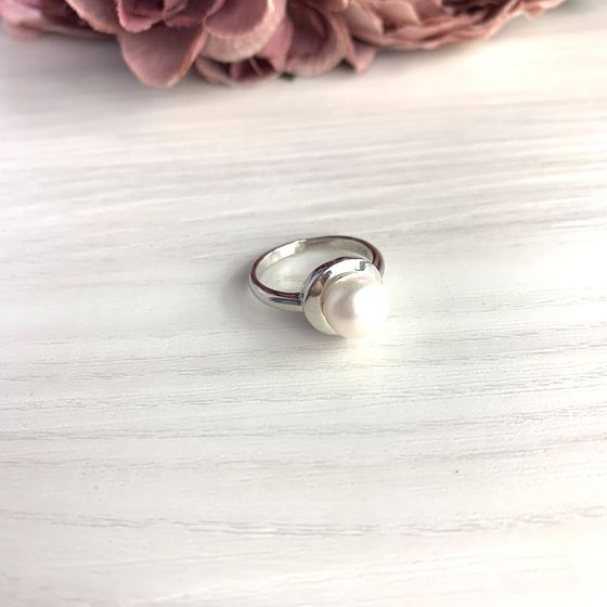 Серебряные серьги с жемчугом 3.25ct