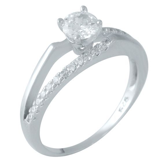 Серебряное кольцо с фианитами