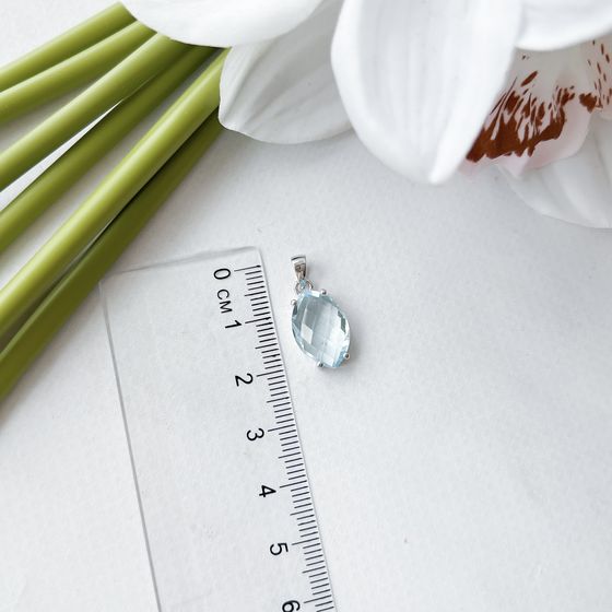 Серебряная подвеска с топазом 5.958ct