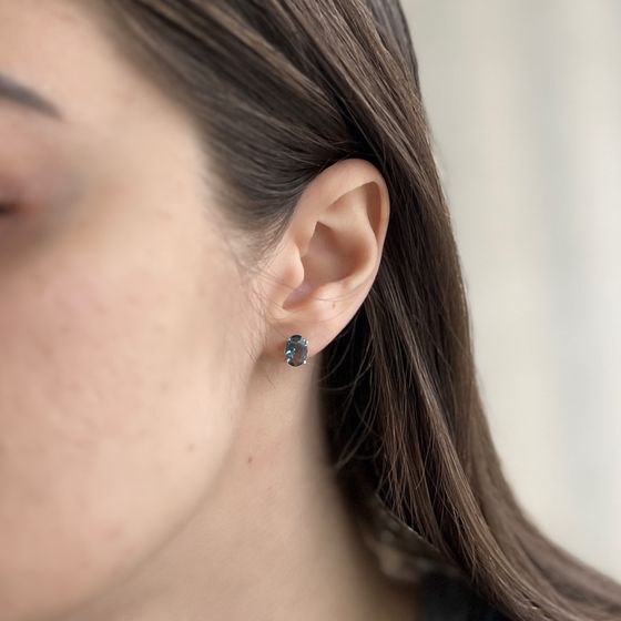 Серебряные серьги с топазом Лондон Блю 1.68ct