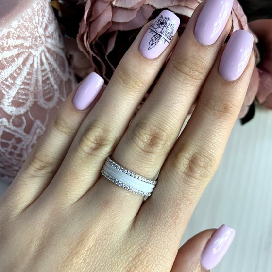 Серебряное кольцо с керамикой
