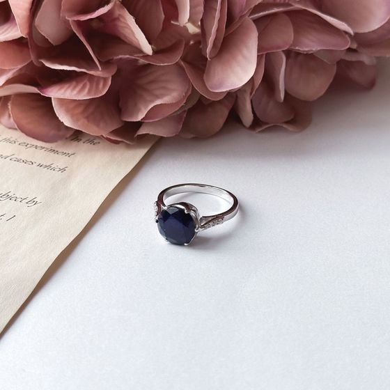 Серебряное кольцо с сапфиром 5.472ct