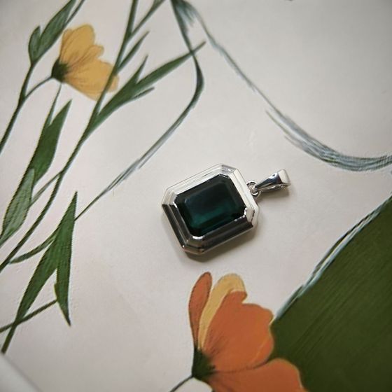 Серебряная подвеска с топазом Лондон Блю 2.95ct