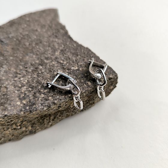 Серебряные серьги без камней