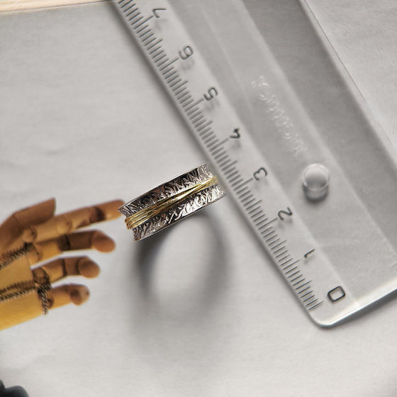 Серебряное кольцо без камней