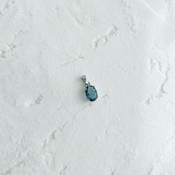 Серебряная подвеска с топазом Лондон Блю 0.815ct