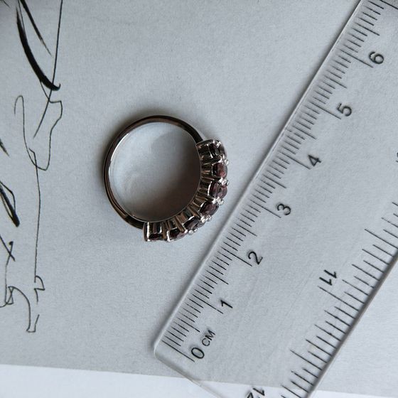 Серебряное кольцо с гранатом 3.258ct