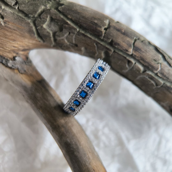 Серебряное кольцо с сапфиром nano 1.213ct